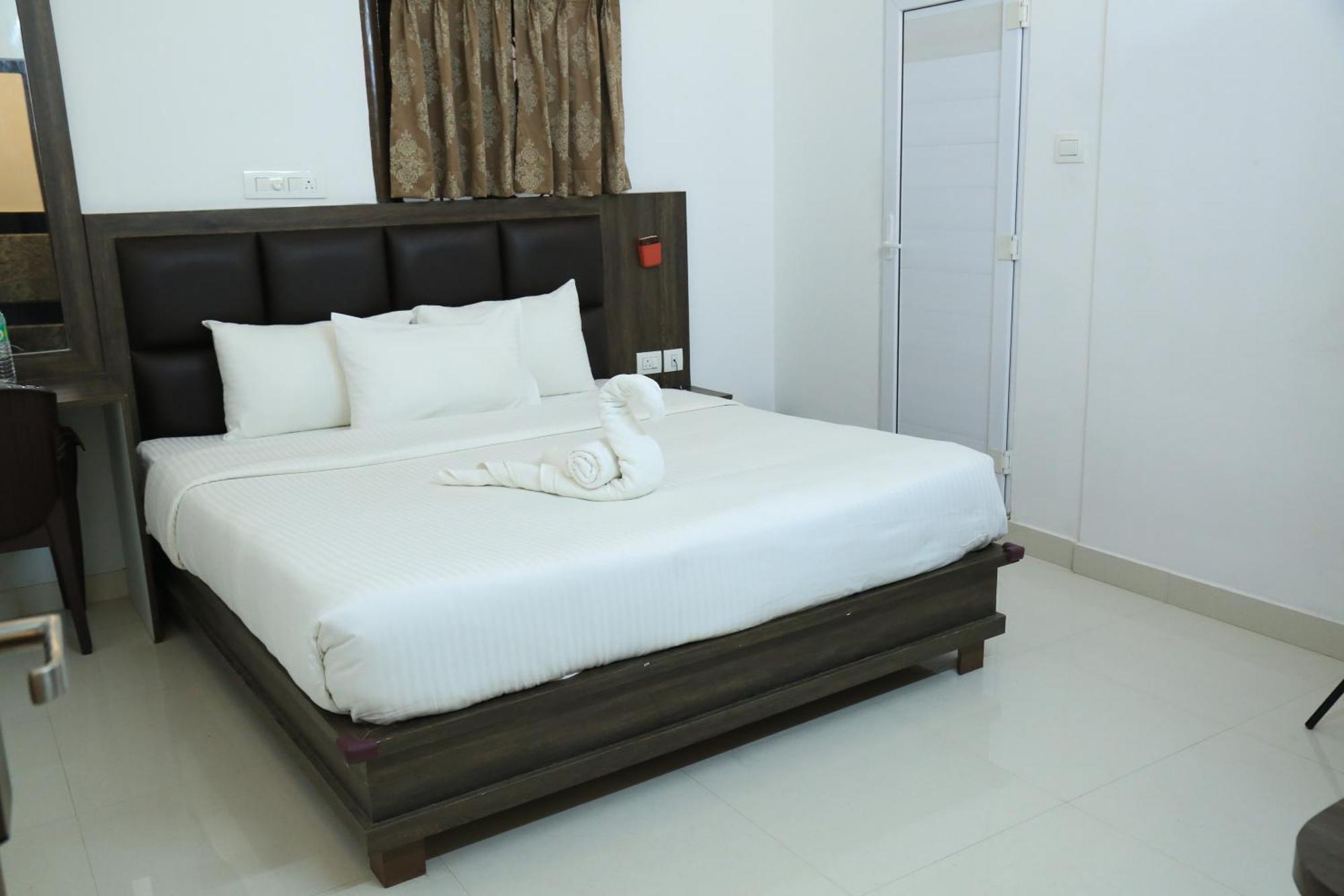 Christian Guest House Vellore Exterior photo